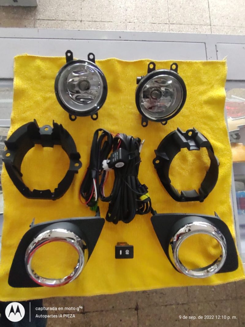 FARO NEBLINERO KIT RAV4 09/12