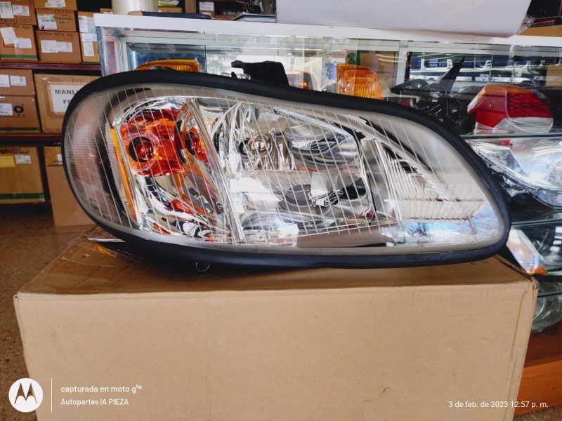 FARO FREIGHTLINER M2 02/13 DER