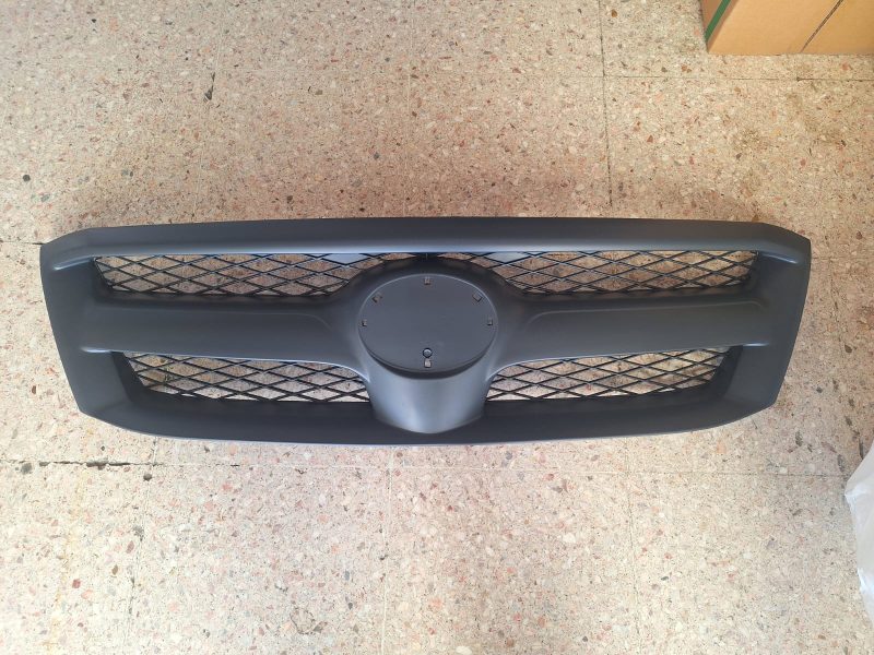 PARRILLA HILUX 06-08 NEGRA