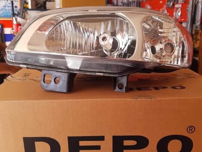 FARO DERBY 05-09/ IBIZA/ CORDOBA 99-02 UN AS  IZQ