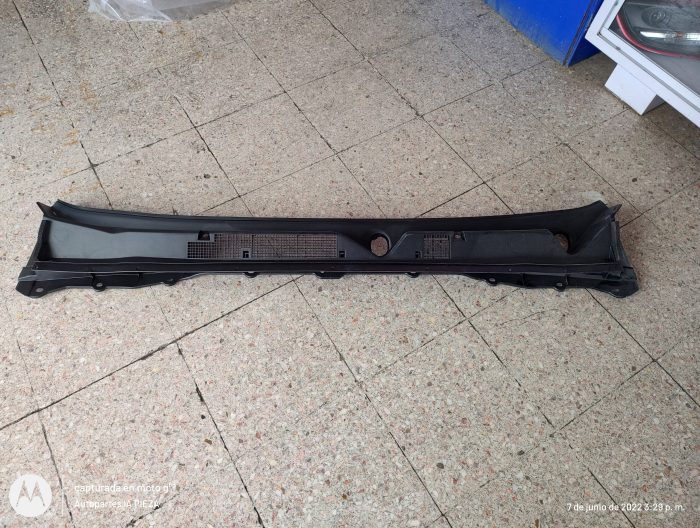 TOLVA PARABRISAS NISSAN D23 16/20