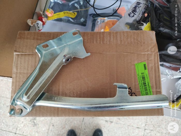 BISAGRA COFRE NISSAN D23 16/20 IZQ