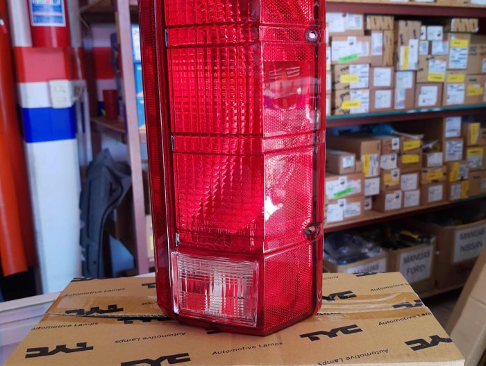 CALAVERA FORD PU 80-86 S/ARNES  DER